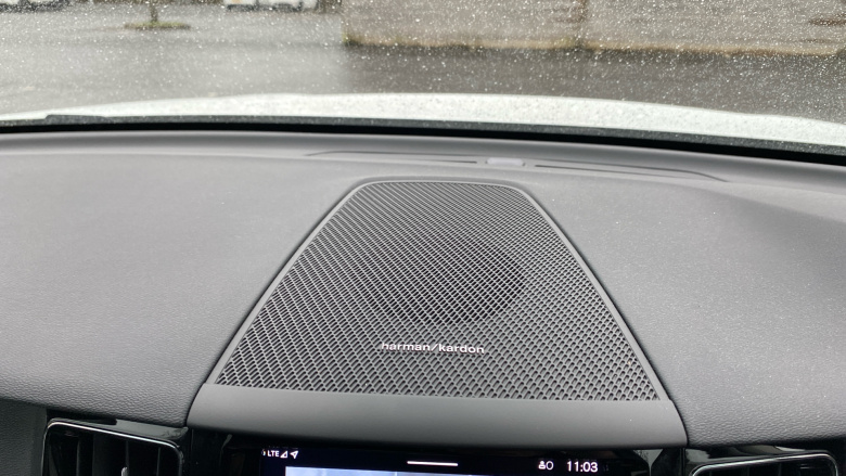 Volvo XC60 2.0 T6 [350] RC PHEV Plus Dark 5dr AWD Geartronic Estate